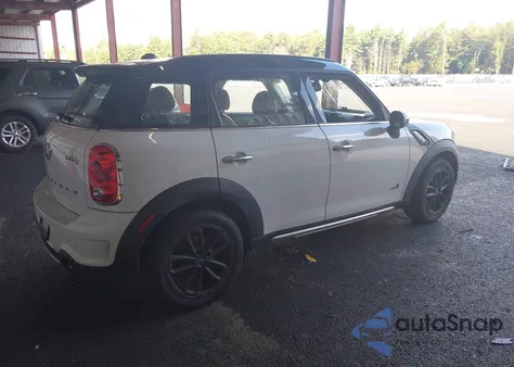 2016 Mini Countryman Cooper S z USA, uszkodzony, nr VIN WMWZC5C5XGWU01031